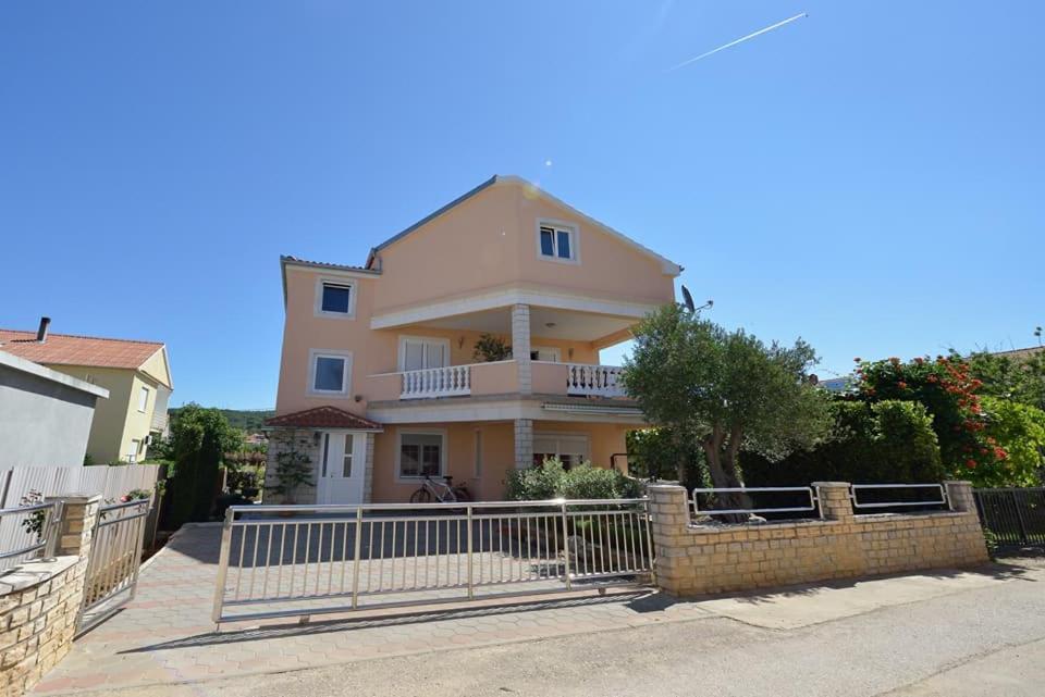 Sreca Apartment Near Beach With Bbq Bibinje Ngoại thất bức ảnh
