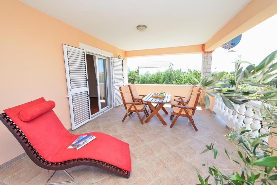 Sreca Apartment Near Beach With Bbq Bibinje Ngoại thất bức ảnh
