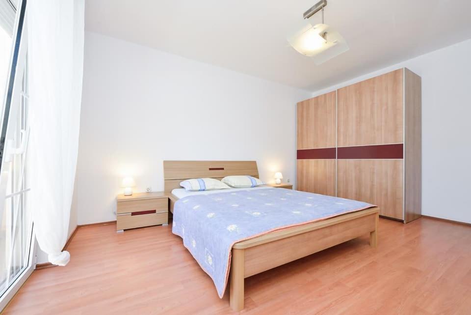 Sreca Apartment Near Beach With Bbq Bibinje Ngoại thất bức ảnh