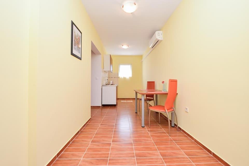 Sreca Apartment Near Beach With Bbq Bibinje Ngoại thất bức ảnh