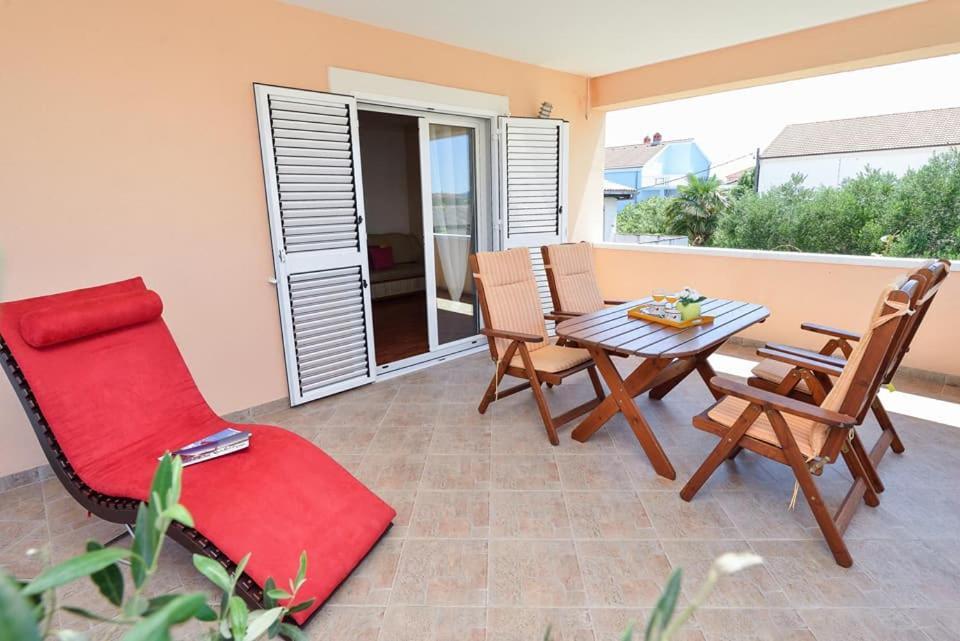 Sreca Apartment Near Beach With Bbq Bibinje Ngoại thất bức ảnh