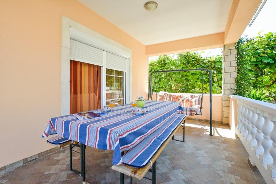 Sreca Apartment Near Beach With Bbq Bibinje Ngoại thất bức ảnh