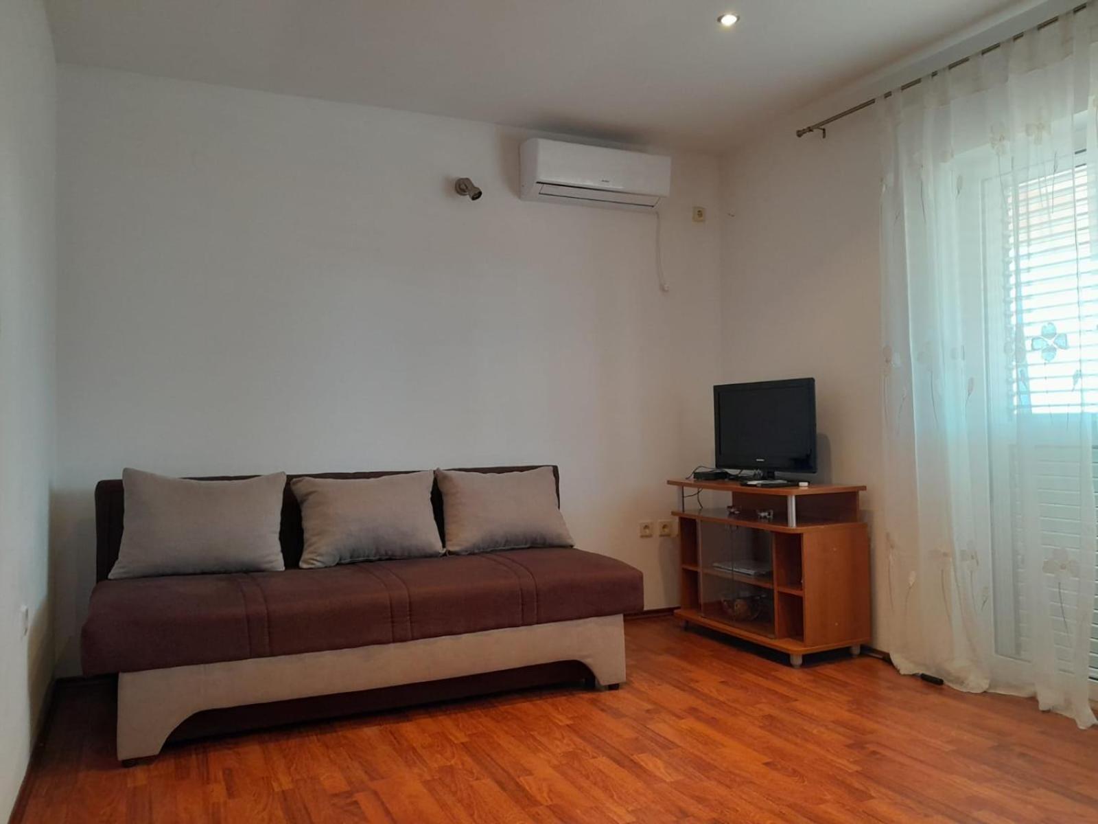 Sreca Apartment Near Beach With Bbq Bibinje Phòng bức ảnh